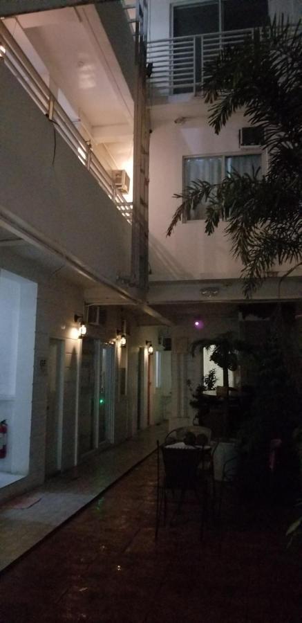 Innsite Room Rentals Pasay Exterior photo